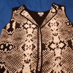 Worthington top. Size larger.